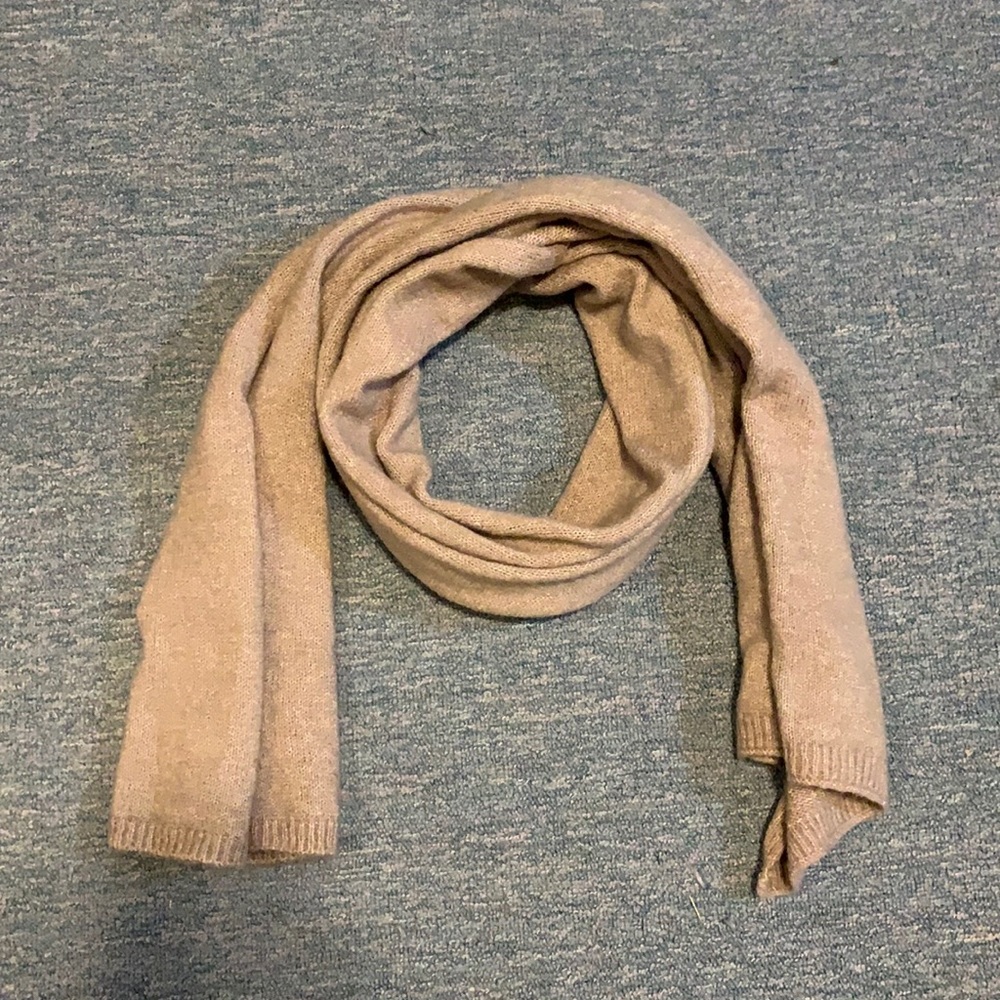 🎈 2 for $20 🎈 Wool scarf